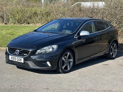 Used Volvo V40 R-Design 115 HP (84 kW) 2015 Black Hatchback