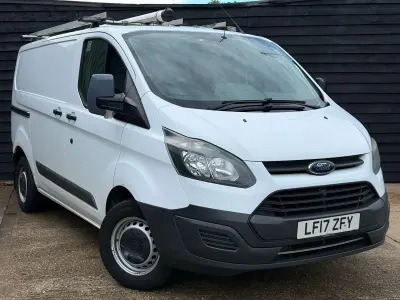 Used Ford Transit Custom 105 HP (77 kW) 2017 White Van