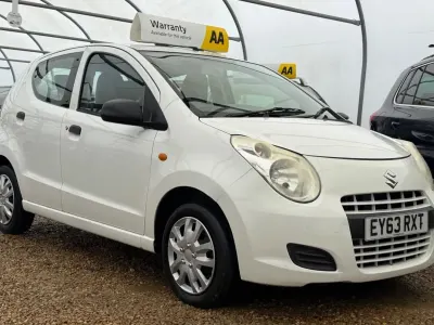 Begagnad Suzuki Alto 68 HK (50 kW) 2013 Vit Halvkombi