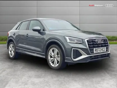 Usado Audi Q2 S-Line 147 CV (108 kW) 2022 Gris SUV