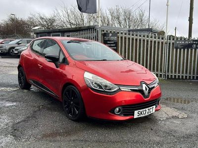 Used Renault Clio IV Dynamique 90 HP (66 kW) 2013 Red Hatchback