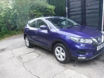 Used Nissan Qashqai Acenta Premium 2018 Blue SUV