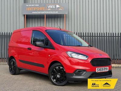 Used Ford Transit 100 HP (73 kW) 2019 Red Van