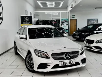 Used Mercedes C200 AMG line 2018 White Estate
