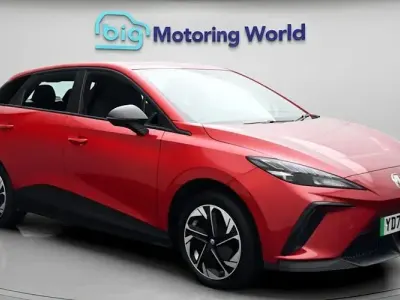 Used MG MG4 EV SE 319 kW (435 HP) 2023 Red Hatchback