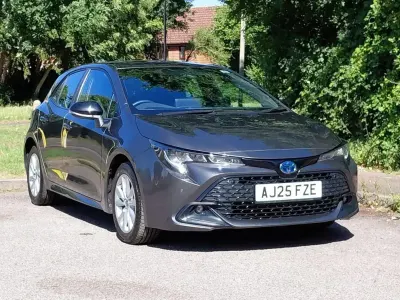 Used Toyota Corolla 140 HP (102 kW) 2025 Grey Hatchback