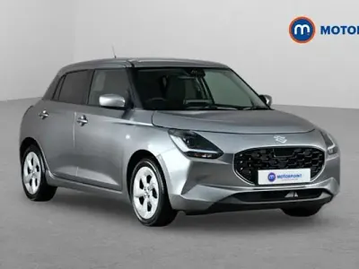 Używany Suzuki Swift 82 KM (60 kW) 2025 Srebrny Hatchback