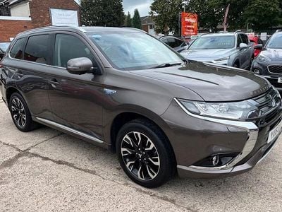 Mitsubishi Outlander P-HEV