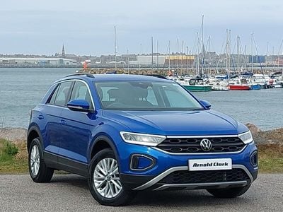 Used VW T-Roc Life 150 HP (110 kW) 2023 Blue SUV