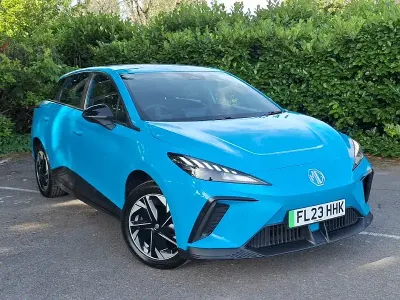 Used MG MG4 EV SE 125 kW (170 HP) 2023 Blue Hatchback