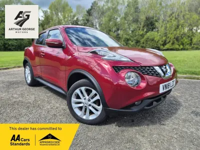 Używany Nissan Juke N-Connecta 110 KM (80 kW) 2018 Czerwony SUV