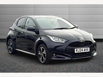 Used Toyota Yaris Hybrid Design 116 HP (85 kW) 2024 Black Hatchback