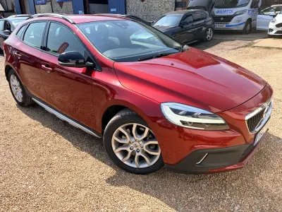 Used Volvo V40 Pro 2017 Red Hatchback