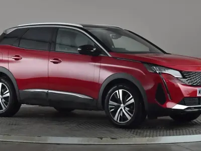 Używany Peugeot 3008 Allure+ 136 KM (100 kW) 2024 Czerwony SUV