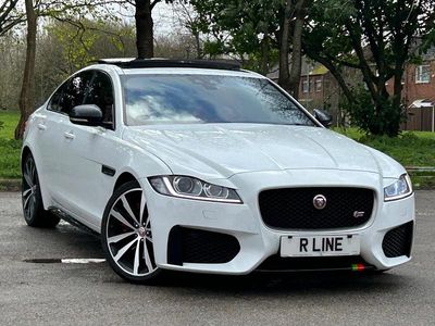 Used Jaguar XF S 300 HP (220 kW) 2016 White Sedan