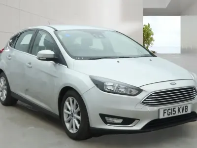Used Ford Focus Titanium 125 HP (91 kW) 2015 Silver Hatchback
