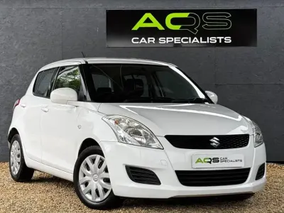Begagnad Suzuki Swift 2012 Vit Halvkombi