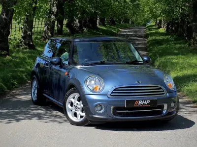 Usado Mini Cooper Hatch 2010 Azul Citadino