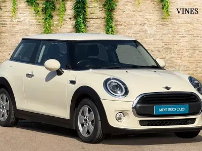 Used Mini ONE Hatch 102 HP (75 kW) 2018 White Hatchback