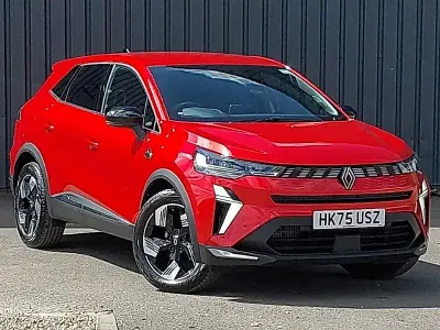 Begagnad Renault Symbioz Techno 140 HK (102 kW) 2025 Röd SUV