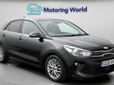 Begagnad Kia Rio 101 HK (74 kW) 2020 Svart Halvkombi