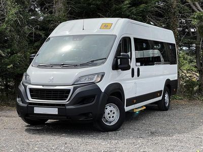 Begagnad Peugeot Boxer 2021 Vit Van