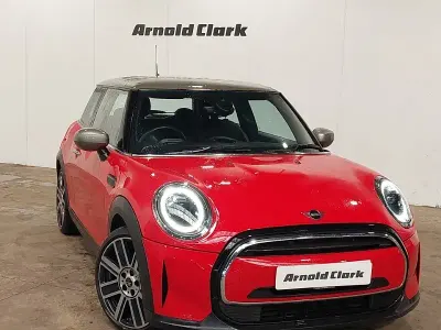 Used Mini Cooper Exclusive 136 HP (100 kW) 2023 Red Hatchback