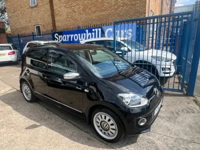 Begagnad VW up! 2012 Svart Halvkombi