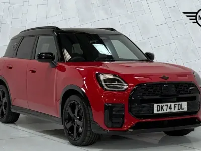Used Mini Countryman 215 HP (158 kW) 2024 Red SUV