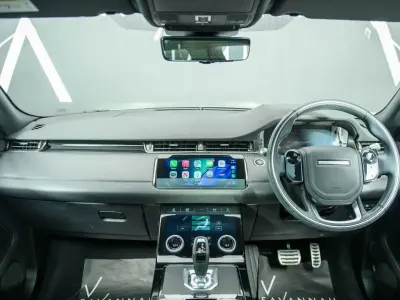Used Land Rover Range Rover evoque HSE Dynamic 180 HP (132 kW) 2019 Silver SUV
