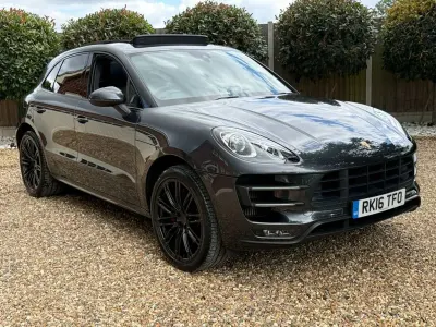 Used Porsche Macan Turbo 400 HP (294 kW) 2016 Grey SUV