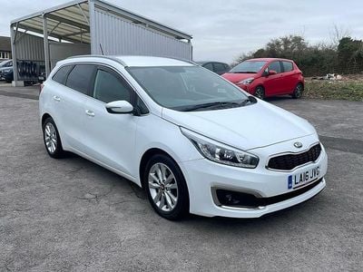 Used Kia Ceed Sportswagon 134 HP (98 kW) 2016 White Estate