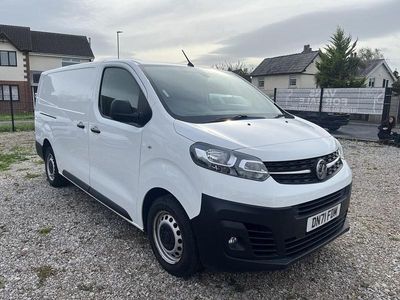 Used Vauxhall Vivaro S 100 HP (73 kW) 2021 White MPV