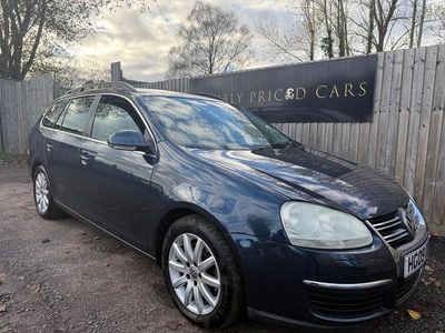 Blue Used 2009 VW Golf VI SE Hatchback | £2,489 (Good price)