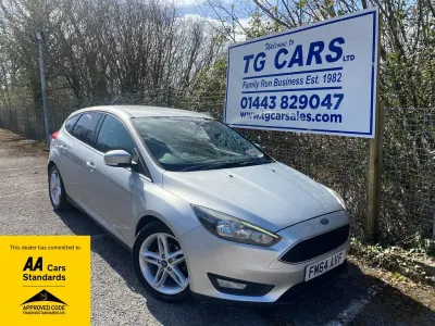Used Ford Focus Zetec 115 HP (84 kW) 2015 Silver Hatchback