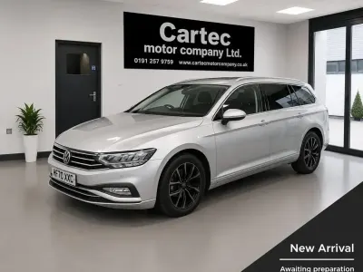 Used VW Passat SE 150 HP (110 kW) 2020 Silver Estate
