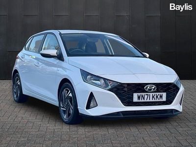 White Used 2021 Hyundai i20 SE Hatchback | £13,995 (Fair price)