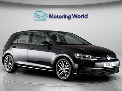 Used VW Golf VII SE 128 HP (94 kW) 2019