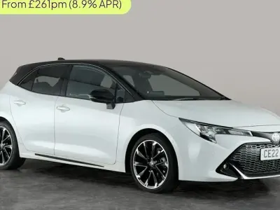 Begagnad Toyota Corolla Sport 122 HK (89 kW) 2022 Vit Halvkombi