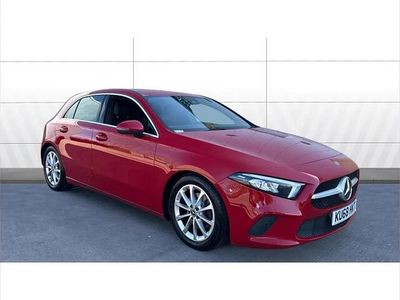 Begagnad Mercedes A200 Executive 163 HK (119 kW) 2018 Röd Halvkombi