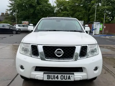 Used Nissan Pathfinder Tekna 2014 White SUV