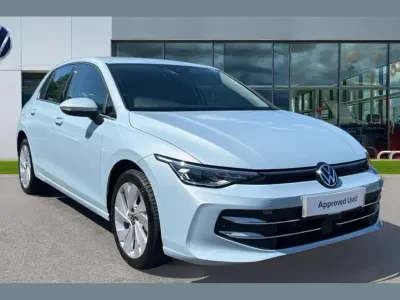 Used VW Golf VIII Style 200 HP (147 kW) 2025 Blue Hatchback