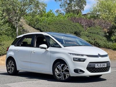 White Used 2015 Citroën C4 Picasso SELECTION MPV | £2,995 (Good price)