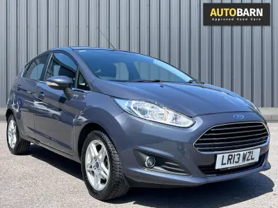 Used Ford Fiesta Zetec 105 HP (77 kW) 2013 Grey Hatchback