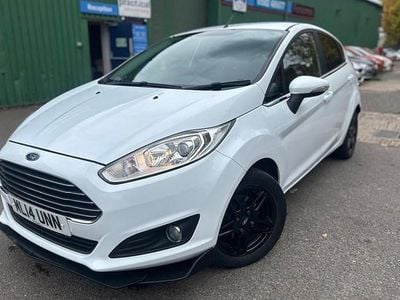 White Used 2014 Ford Fiesta Zetec Hatchback | £3,999 (Good price)