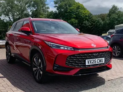 Used MG HS SE 170 HP (125 kW) 2025 Red SUV