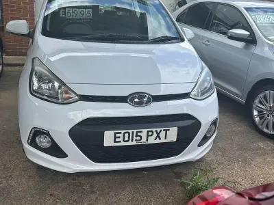 Used Hyundai i10 Premium 67 HP (49 kW) 2015 White Hatchback