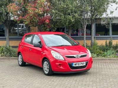 Used Hyundai i20 Classic 77 HP (56 kW) 2010 Red Hatchback
