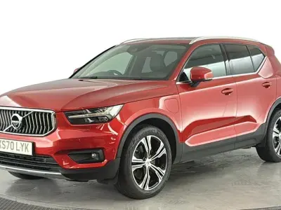 Begagnad Volvo XC40 Inscription 262 HK (192 kW) 2020 Röd SUV