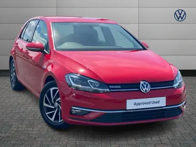 Used VW Golf VIII Edition 130 HP (95 kW) 2020 Red Hatchback